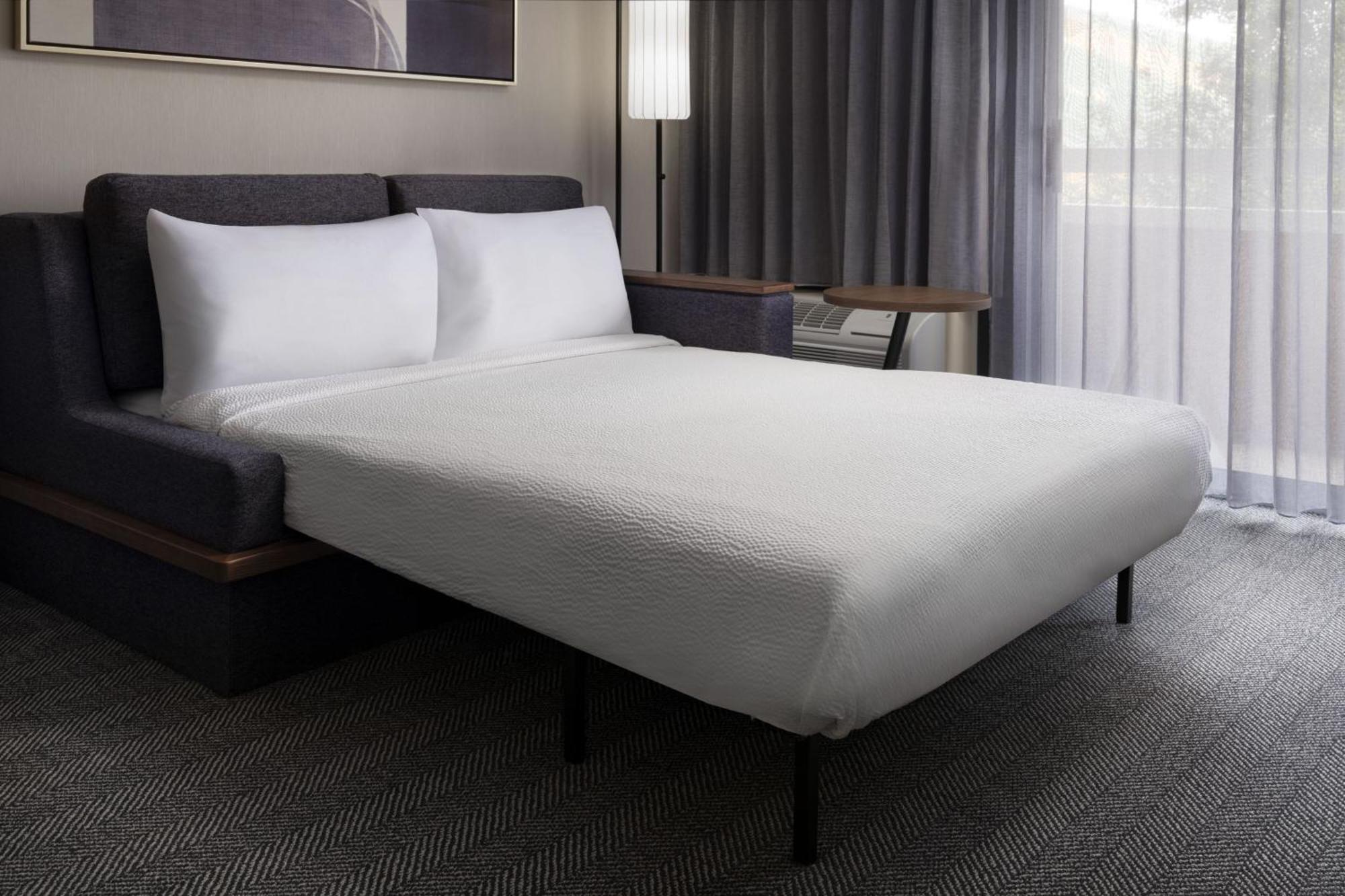 Courtyard By Marriott San Mateo Foster City Hotell Eksteriør bilde