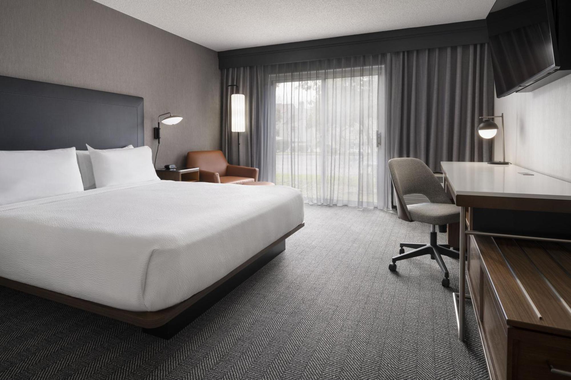 Courtyard By Marriott San Mateo Foster City Eksteriør bilde